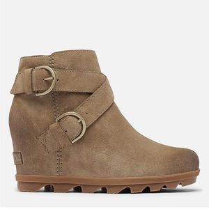 Sorel Joan of Arc wedge boot 7.5